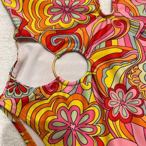 Boohoo NWOT Women’s SZ 12 70s Floral Bandeau Cheeky High Cut One Piece Swimsuit - Picture 5 of 8